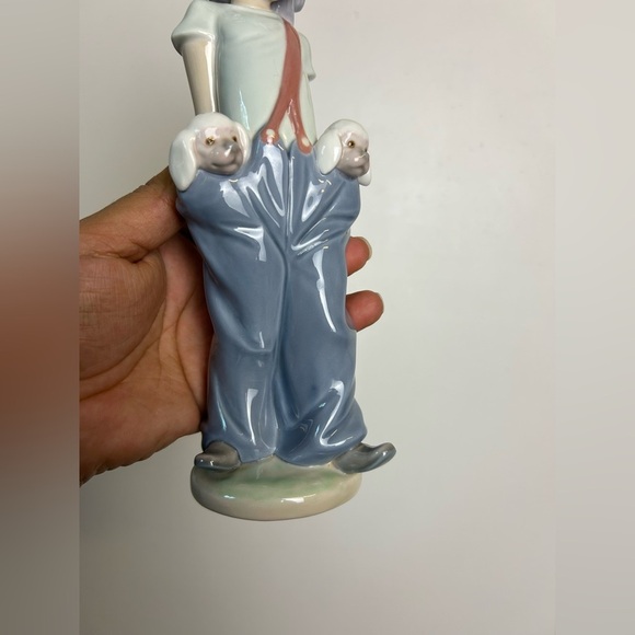 Lladro 7600 "Little Pals" Clown Puppies in Pockets 9” Society Porcelain figurine - Picture 3 of 14